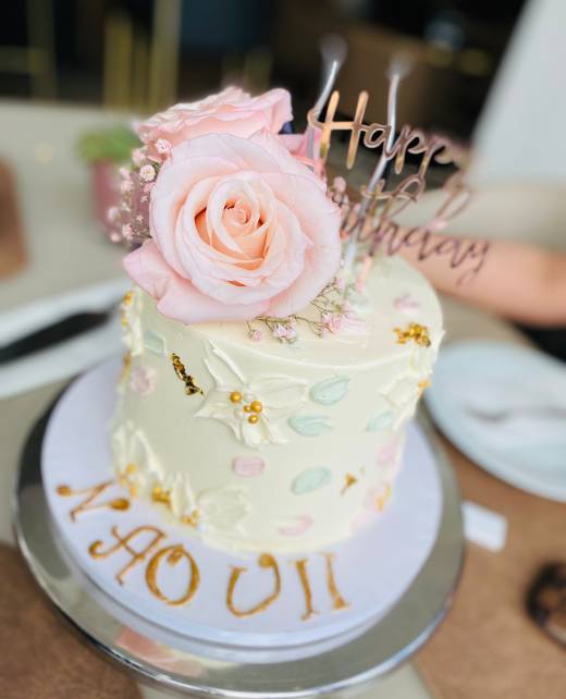 Section 6-Custom Cake